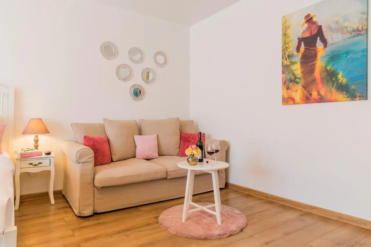 Studio T By Mrg Apartments Bukareszt